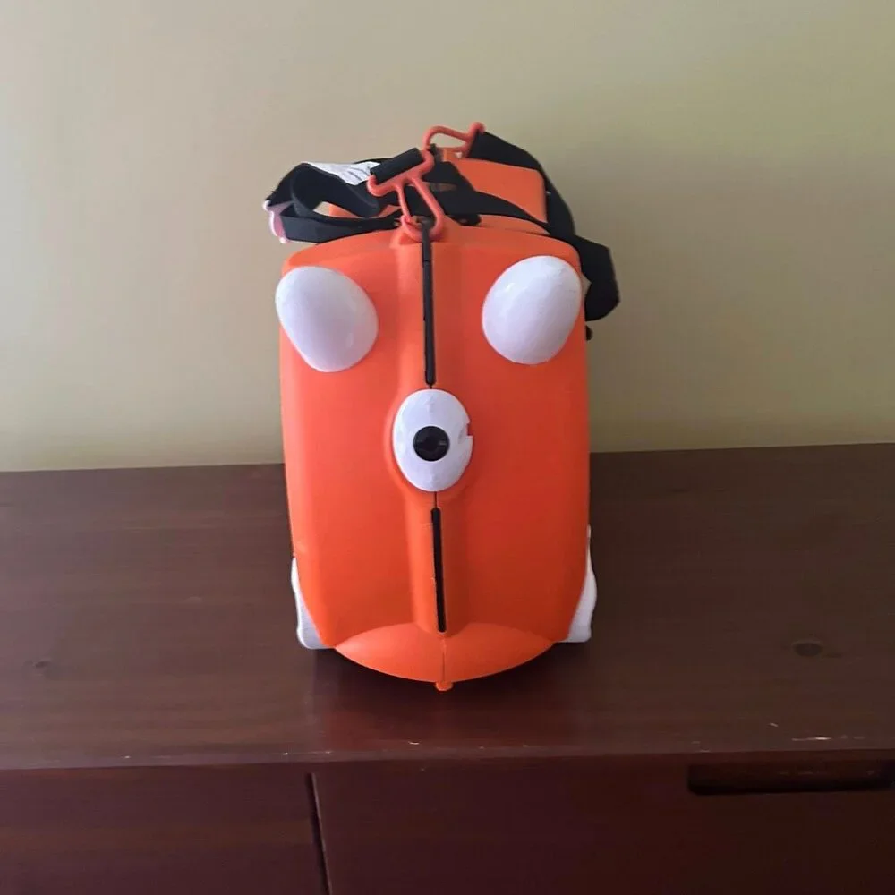 Trunki Tiger Kids Ride On Suitcase Carry On Luggage with Trunki Bag - Picture 2 of 3